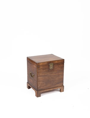 Lot 731 - A George III mahogany box