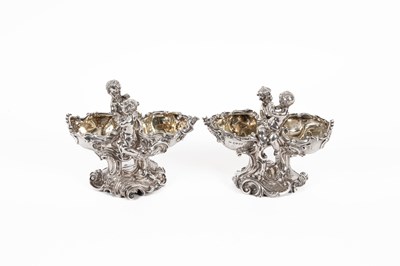 Lot 418 - A pair of William IV silver open salts