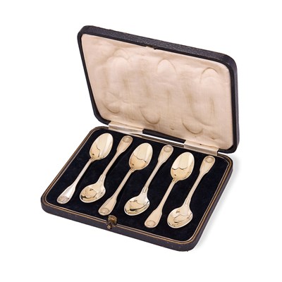 Lot 437 - A set of six French silver gilt teaspoons