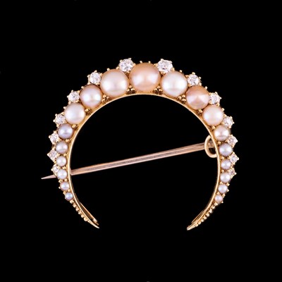 Lot 209 - A Victorian gold, pearl and diamond crescent brooch