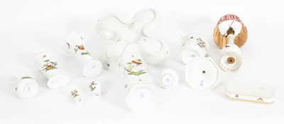 Lot 125 - A collection of Herend Rothschild birds pattern porcelain