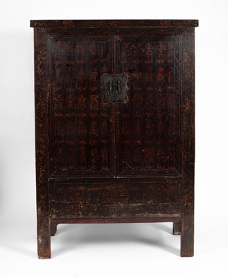 Lot 131 - A Chinese lacquered cabinet