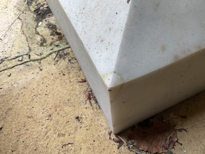 Lot 2 - A marble bird bath