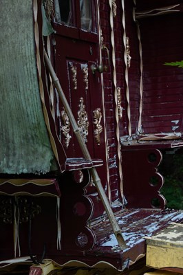 Lot 31 - A burgundy and yellow gypsy caravan