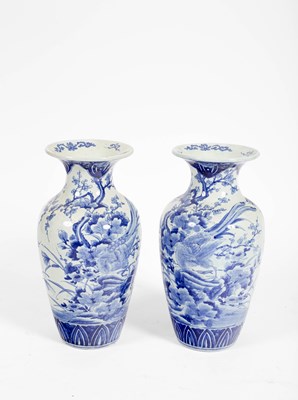 Lot 185 - A pair of Japanese blue and white vases