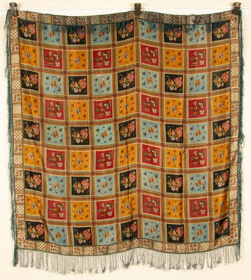 Lot 692 - A silk shawl