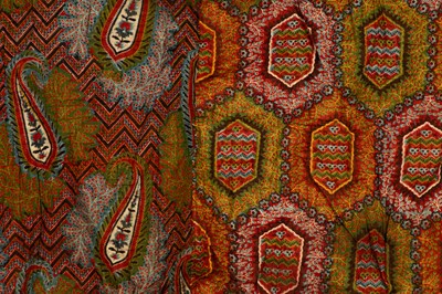 Lot 685 - An Indian shawl