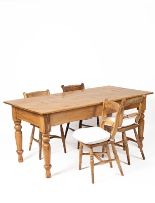 Lot 504 - A pine kitchen table