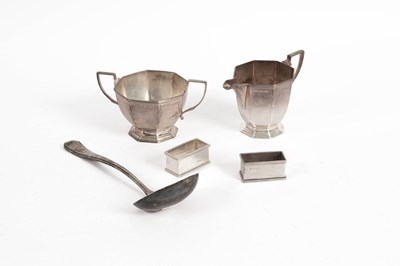 Lot 324 - A small group of Art Deco silver