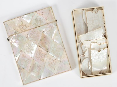 Lot 433 - A mother-of-pearl card case