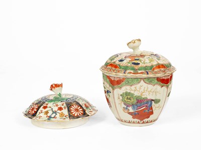 Lot 704 - A Worcester ‘Dragons in Compartments’ sugar bowl and cover