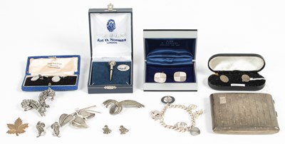 Lot 208 - Silver jewellery