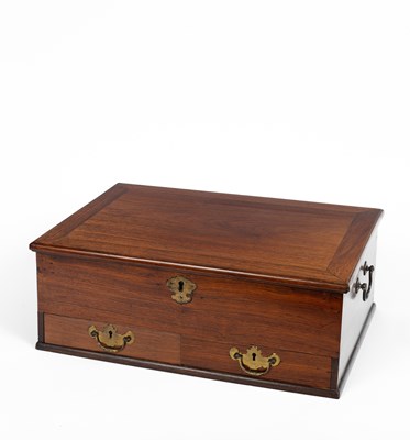 Lot 535 - A rosewood and mahogany writing box