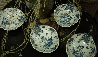 Lot 737 - Four Italian Maiolica shell-shaped dishes