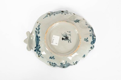 Lot 737 - Four Italian Maiolica shell-shaped dishes