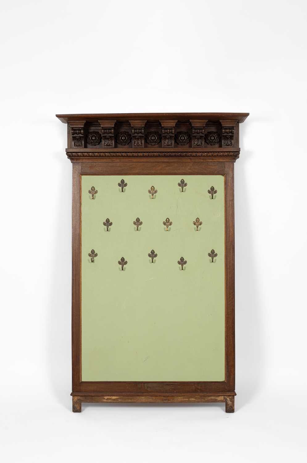 Lot 399 - A 19th Century coat rack/smock rack