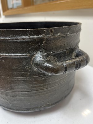 Lot 55 - A 17th Century bronze cooking pot