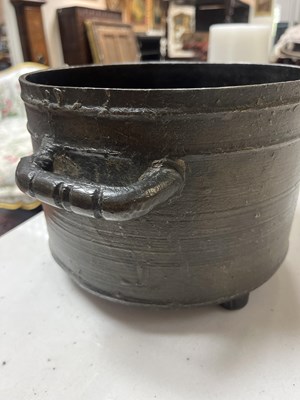 Lot 55 - A 17th Century bronze cooking pot