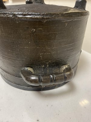 Lot 55 - A 17th Century bronze cooking pot