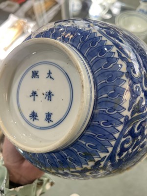 Lot 578 - A pair of Chinese blue and white ‘Lotus’ bowls