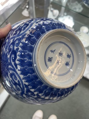 Lot 578 - A pair of Chinese blue and white ‘Lotus’ bowls