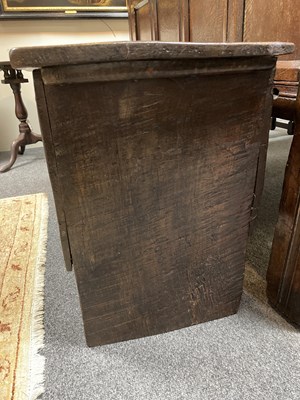 Lot 67 - A James I oak six-plank chest