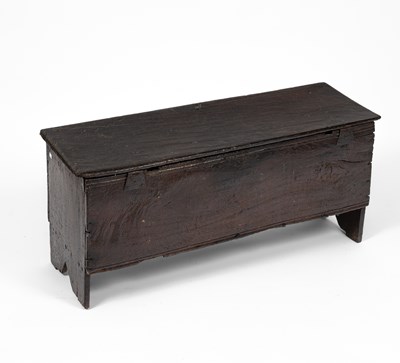Lot 14 - An Elizabethan oak six-plank chest