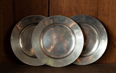 Lot 116 - Three English pewter plates