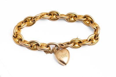 Lot 213 - An Edwardian 15ct yellow gold fancy link bracelet