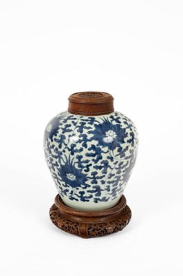 Lot 551 - A Chinese blue and white jar