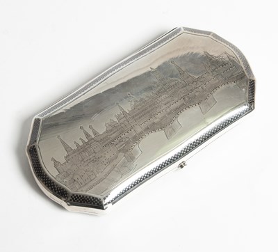 Lot 124 - A Russian silver and niello cheroot case