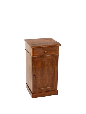 Lot 331 - A William IV mahogany commode