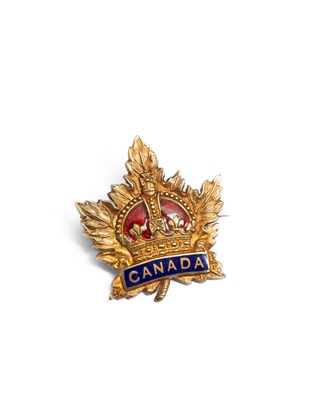 Lot 259 - A 15ct gold and enamel Canada brooch