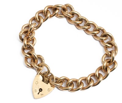 Lot 265 - A 9ct yellow gold curb link bracelet