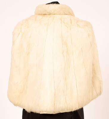 Lot 651 - A white rabbit fur cape
