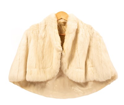 Lot 651 - A white rabbit fur cape