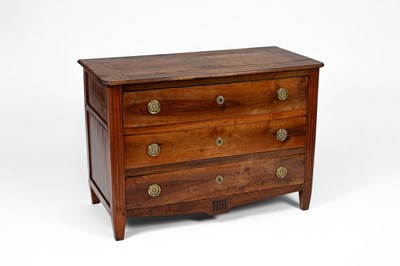 Lot 714 - An 18th Century French provincial chestnut chest of drawers