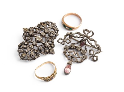 Lot 284 - A group of 19th and 20th Century jewellery