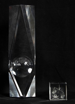 Lot 525 - A mid 20th Century Perspex optical sculpture