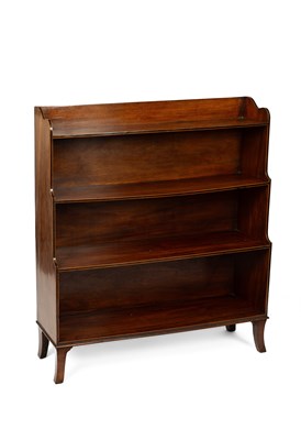 Lot 672 - A Regency mahogany waterfall bookcase