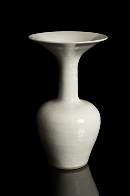 Lot 437 - Dame Lucie Rie (1902-1995)