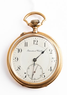 Lot 303 - An 18k yellow gold International Watch Company open faced pocket watch