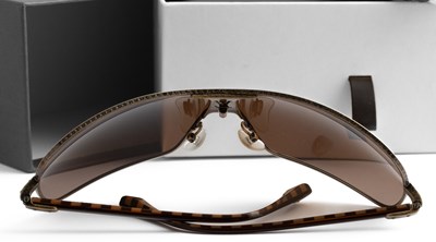 Lot 467 - A pair of Louis Vuitton Conspiration Mask Homme Metal Frame Sunglasses