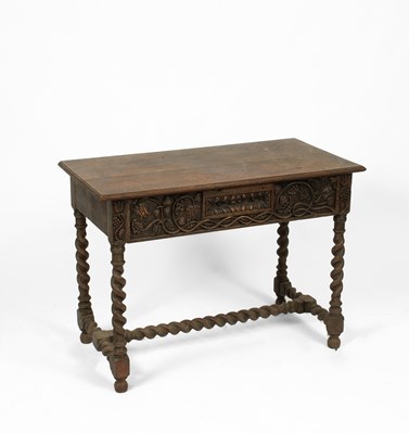 Lot 680 - An oak single-drawer side table