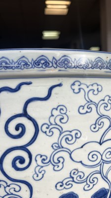 Lot A rare and large Chinese blue and white jardinière