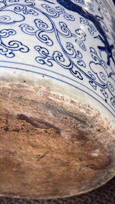 Lot A rare and large Chinese blue and white jardinière