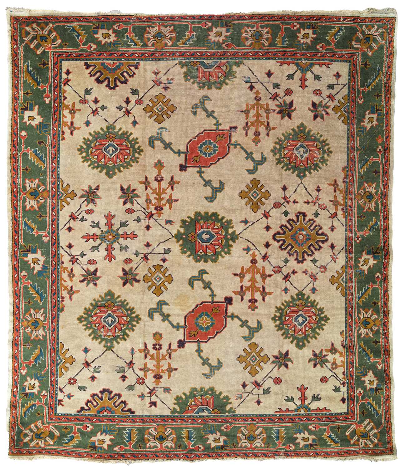 Lot An Ushak carpet