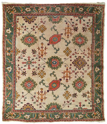 Lot An Ushak carpet