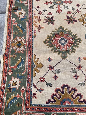 Lot 432 - An Ushak carpet