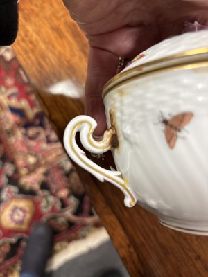 Lot 92 - Fifteen Herend Rothschild Birds pattern soup bowls and covers